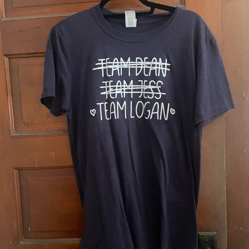 Gilmore Girls dark purple  Graphic Tee - Team Logan